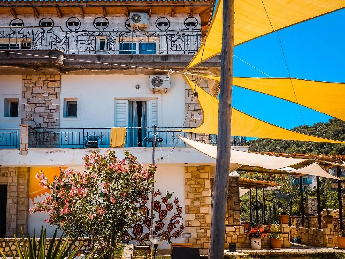 Trip'N'Hostel Seaside Himarë Albania