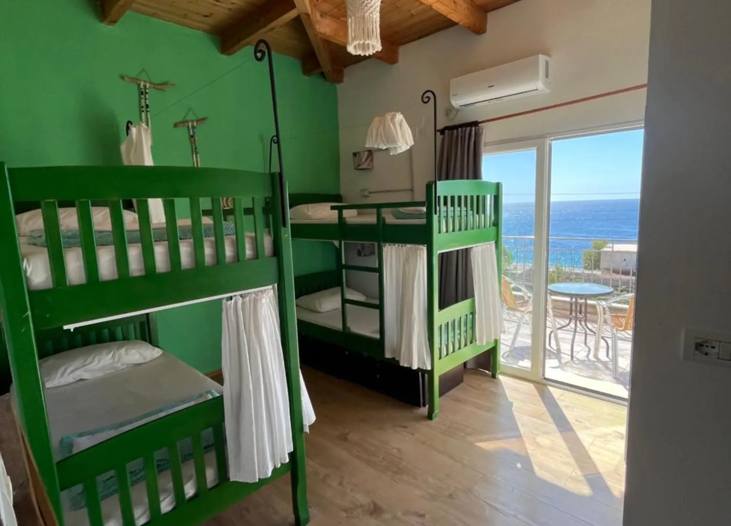 Trip'N'Hostel Seaside Himare 0*,